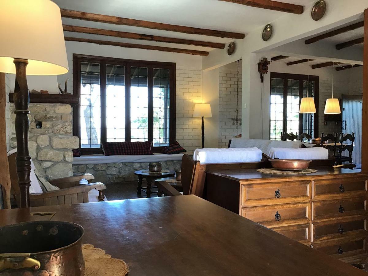 Wild Oaks Cottage Kриопиги Екстериор снимка