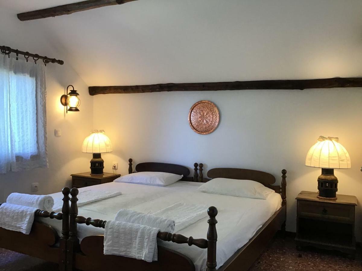 Wild Oaks Cottage Kриопиги Екстериор снимка